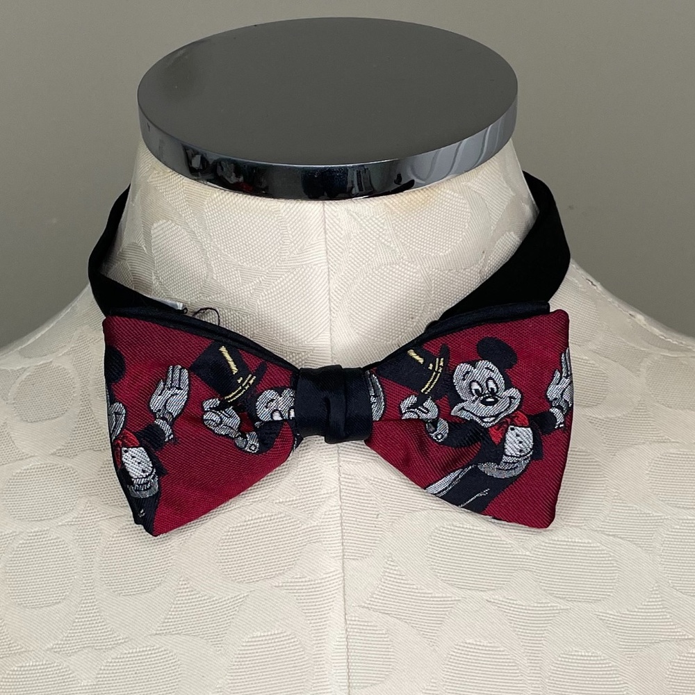 Vintage Mickey Mouse Silk Clip-on Bowtie